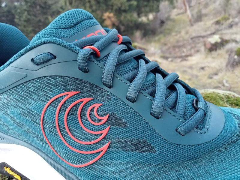 TOPO ATHLETIC ULTRAVENTURE 4