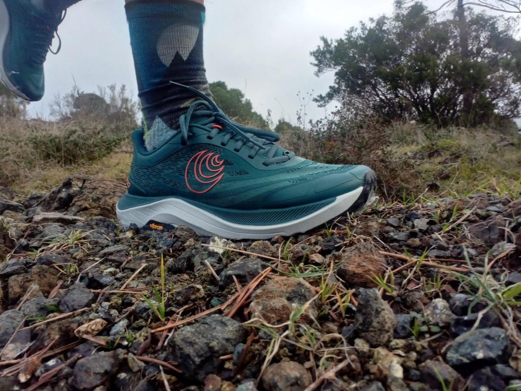 TOPO ATHLETIC ULTRAVENTURE 4