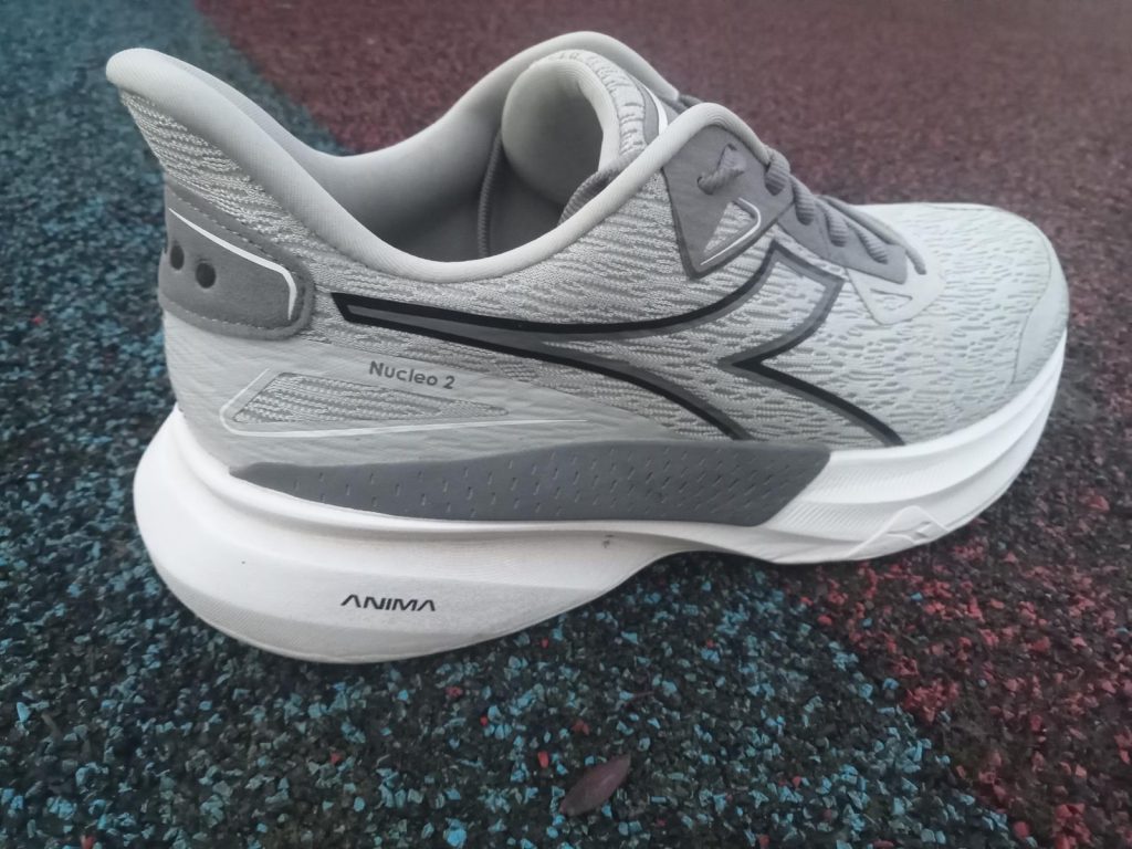 DIADORA NUCLEO 2