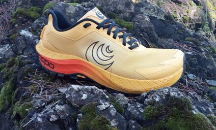 TOPO ATHLETIC MTN RACER 4