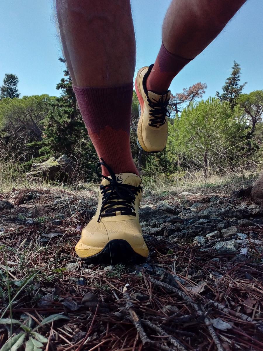 Topo Athletic MTN Racer 4