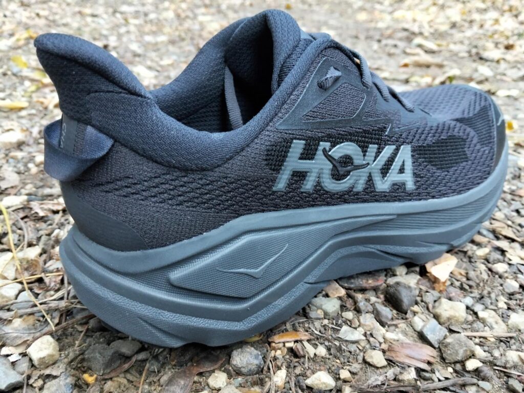 Hoka Challenger 8