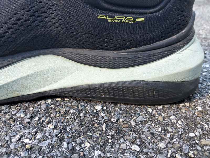 Topo Athletic Aura 2